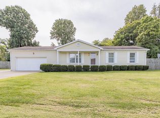 9999 Crestview Pl, Newburgh, IN 47630