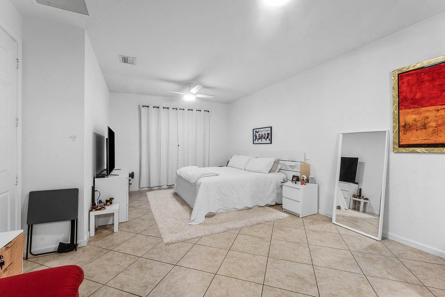 3 bed, 1815 sqft, $3,500 — Photo 2