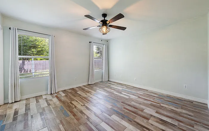 111 Quail Hollow Dr — Photo 6