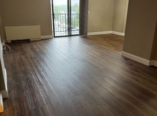 10 N Wood Ave APT 500, Linden, NJ 07036