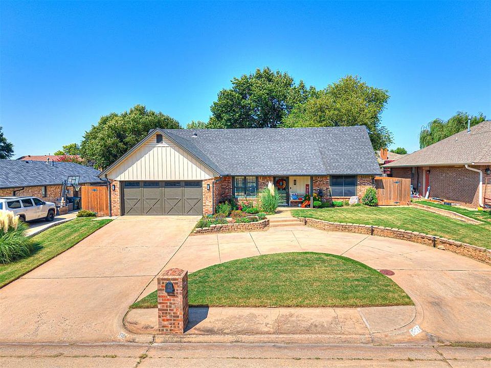 1st image of 205 W Parkland Dr