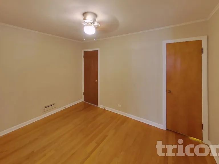 1449 S Wolf Rd — Photo 5