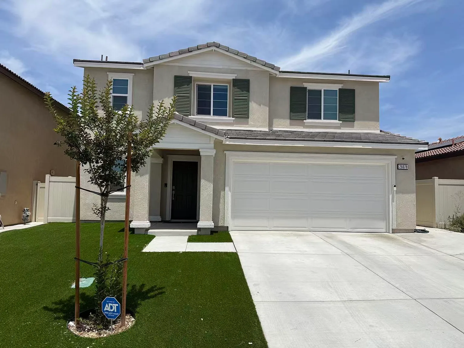 3 bed, 2.5 bath, 1705 sqft, $1,000 — Photo 1