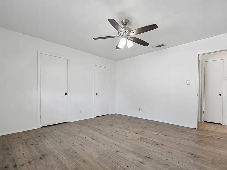 809 Sirocco Dr #A — Photo 17