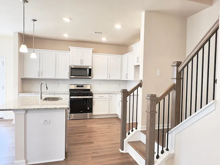 4011 Beckton Trl — Photo 13