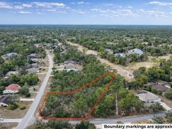 2 Linder St #18, Homosassa, FL 34446