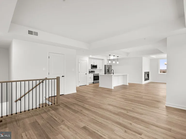 1631 Blacksmith Way #214-B — Photo 8