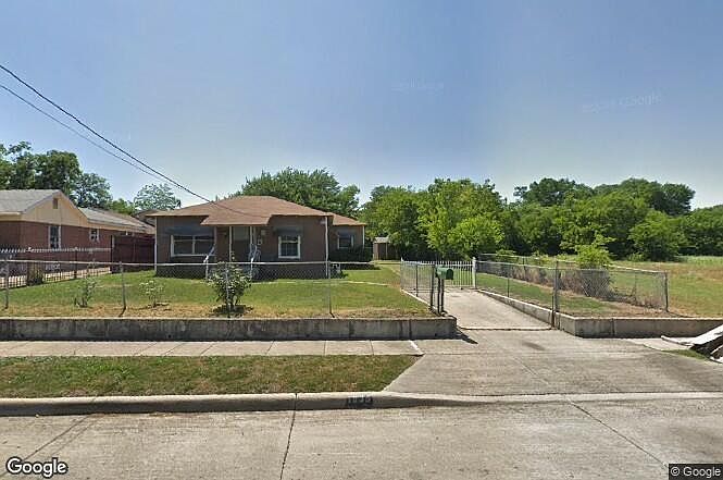1st image of 1039 N Bond Ave