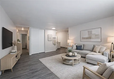 Deer Valley Apartments — Photo 2
