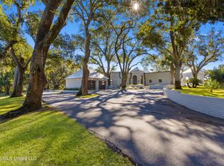 308 Italian Isle, Gautier, MS 39553