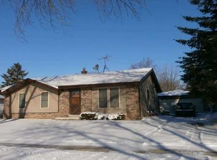 10412 W Darnel Ave, Milwaukee, WI 53224