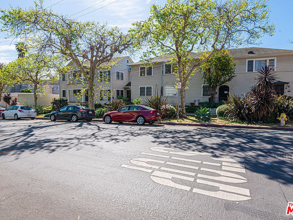 1st image of 3220 W 2nd St