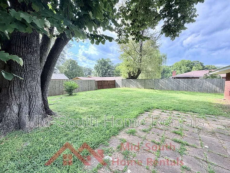3831 Hermitage Dr — Photo 21