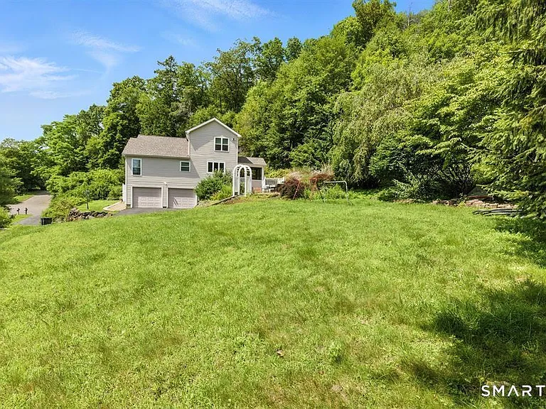 11 Squantz View Dr — Photo 18