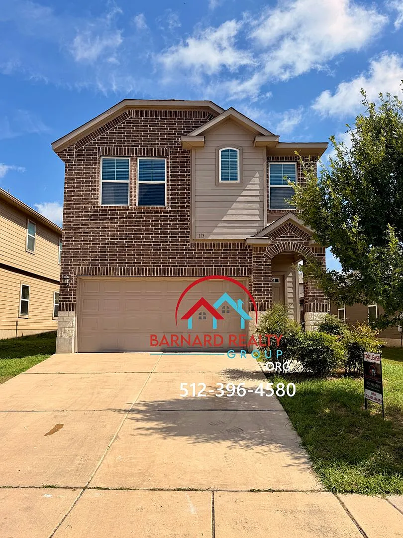 Available Now: Home in a Family Friendly Neighborhood — Photo 2