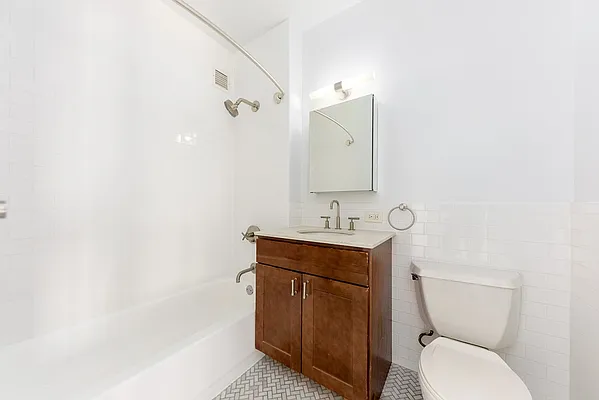 Rented by A&E Real Estate Management | media 8