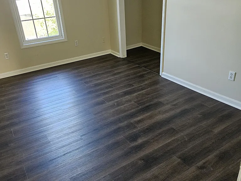 105 Idol St — Photo 17