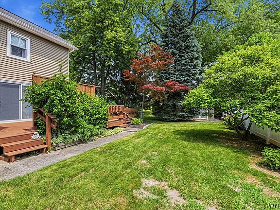 4th image of 330 Rudlen Rd