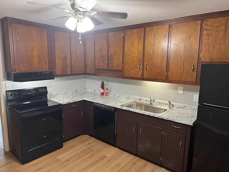 155 Normal Ave — Photo 7
