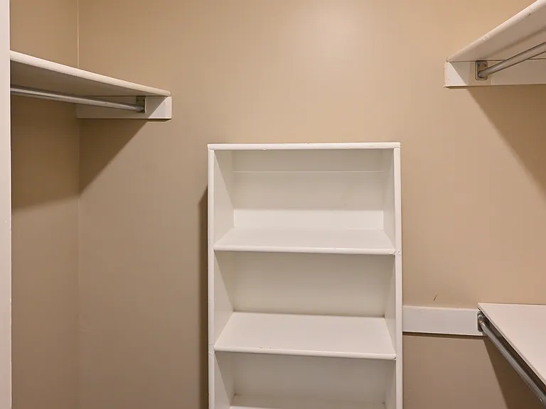 908 Park Ridge Cir — Photo 30
