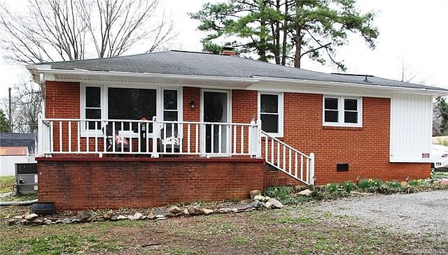1st image of 516 W Henry St