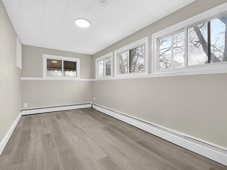 21007 Gardenview Dr — Photo 8