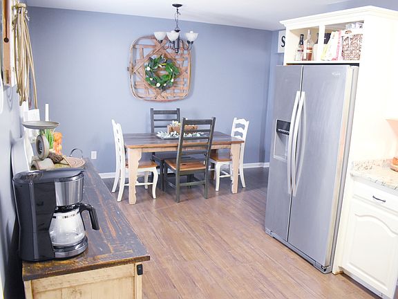 5th image of 3826 Highpoint Rd