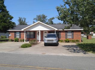 300 Blocker St #C, Screven, GA 31560