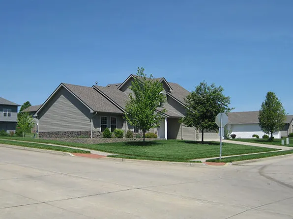 3901 Jungle Tree Dr, Columbia, MO 65202