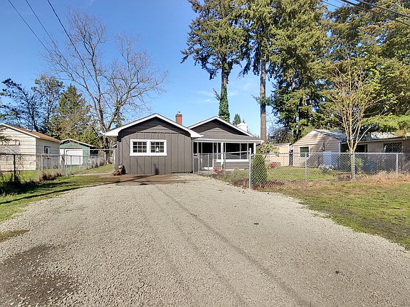 4th image of 8427 Winona St SW