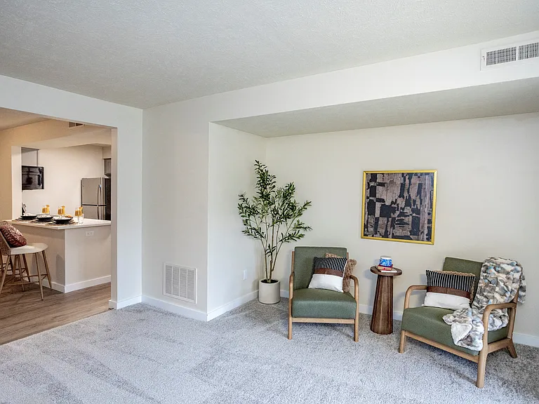 Golfview Apartments — Photo 24