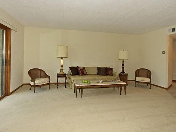 5th image of 1380 Oakwood Ave APT 203
