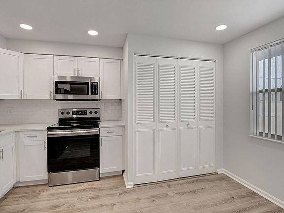 5th image of 14773 Cumberland Drive #103 D