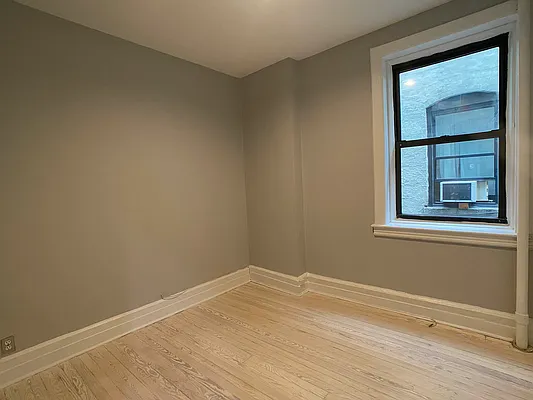 Rented by Tourma Realty LLC | media 23