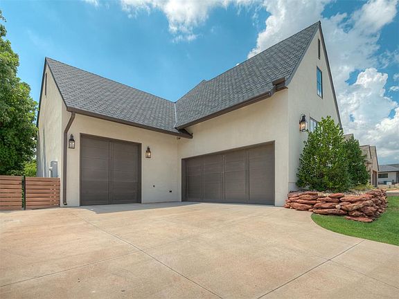 2nd image of 13409 Creek Pointe Ln