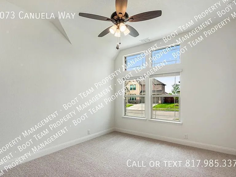 1073 Canuela Way — Photo 7