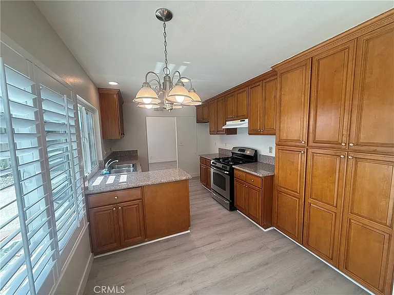 2214 Montague Cir — Photo 10