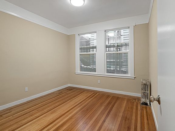 3rd image of 3995 19th St #4