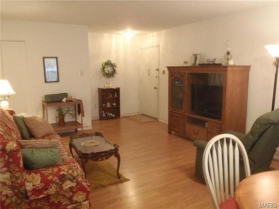3rd image of 1673 Herault Pl APT A