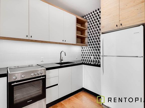 4th image of 1875 Atlantic Ave APT 3D