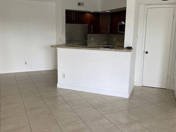 2nd image of 12730 Vista Isles Dr APT 823