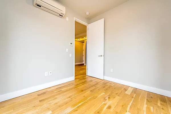 Rented by Nooklyn NYC LLC | media 60