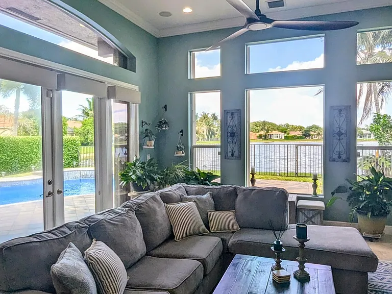 10640 Oak Meadow Ln — Photo 35