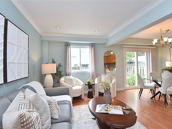 5th image of 12 Whitedeer Rd #18
