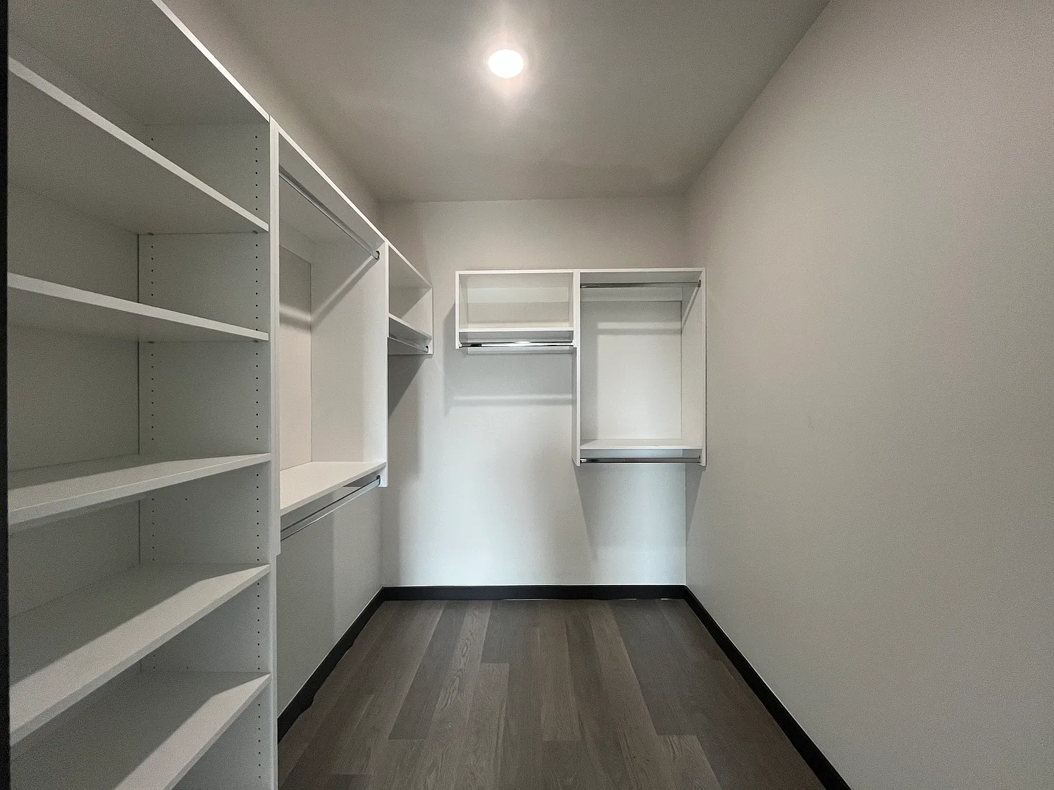 2 bed, 1195 sqft, $3,075 — Photo 4