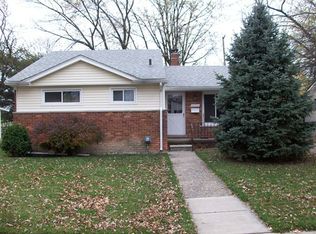 18760 Rock St, Roseville, MI 48066