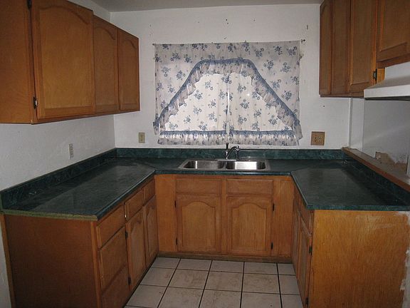 Spacious Kitchen