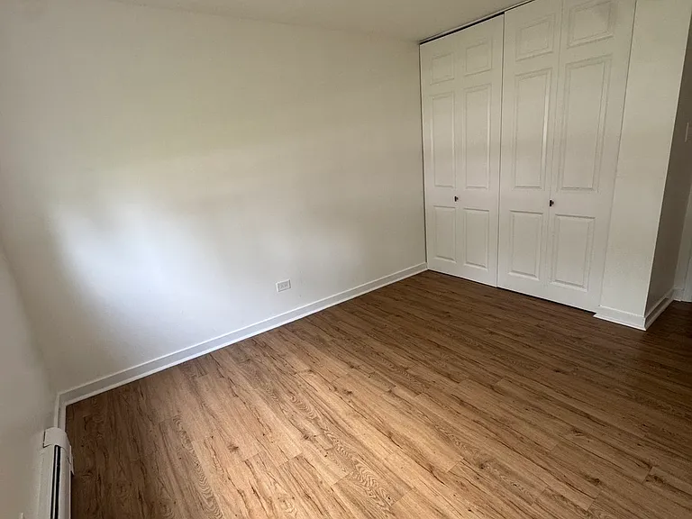 659 E Fullerton Ave — Photo 9