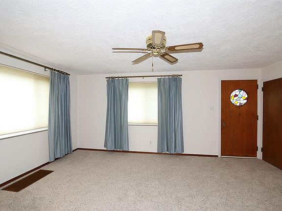 2nd image of 5528 Surrey Ave