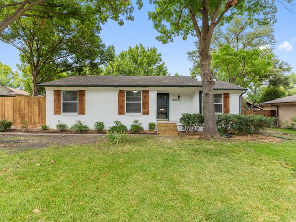 1202 Spruce Dr